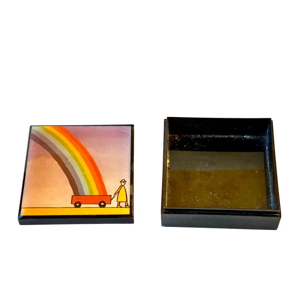 Vintage Black Lacquer Trinket Box RAINBOW & Wagon Small 2